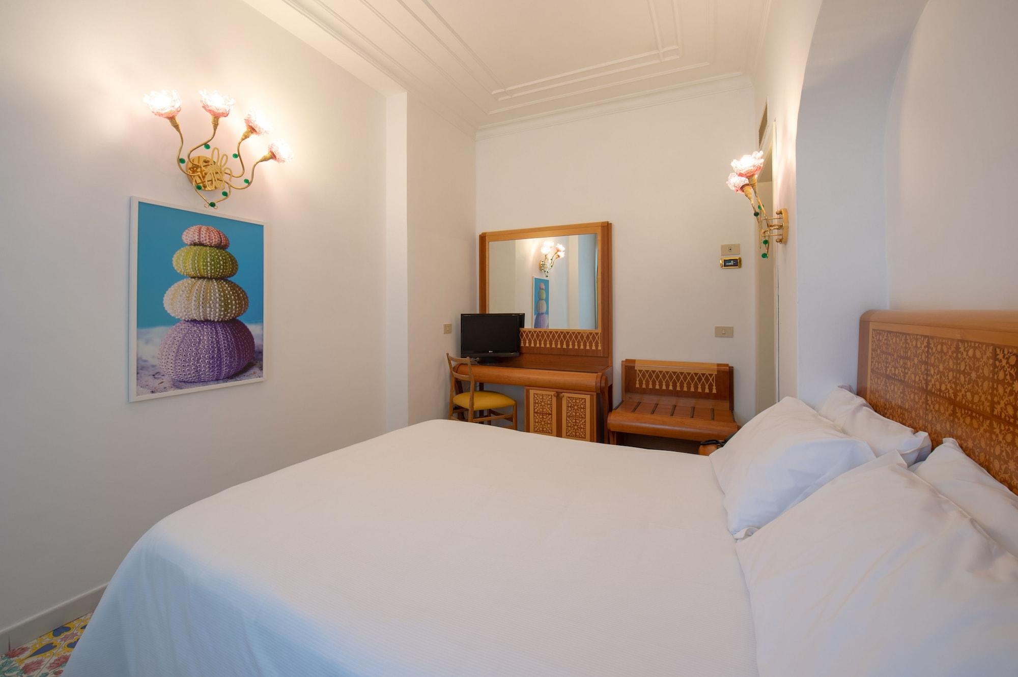 Grand Hotel Flora Sorrento Exterior foto
