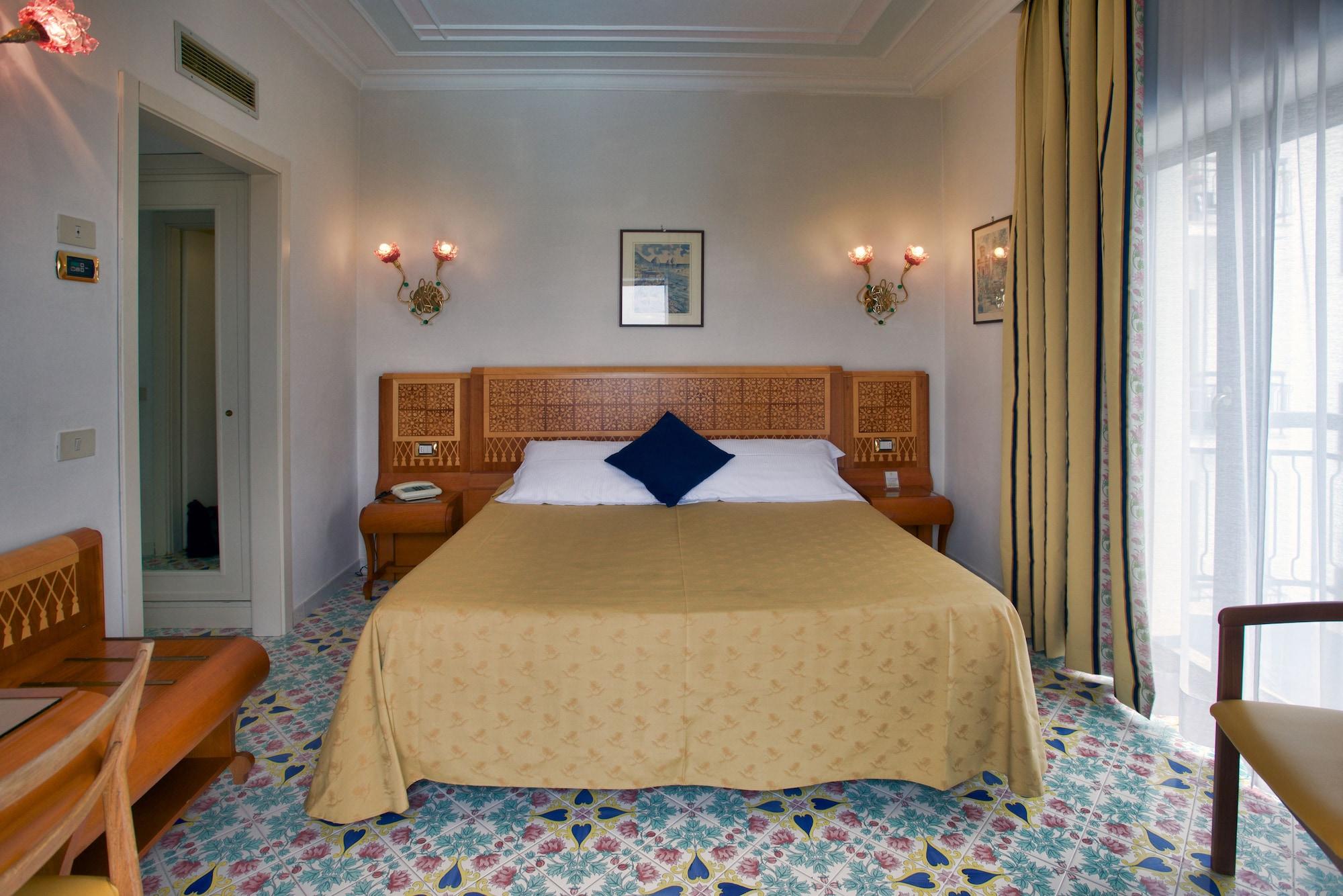 Grand Hotel Flora Sorrento Exterior foto